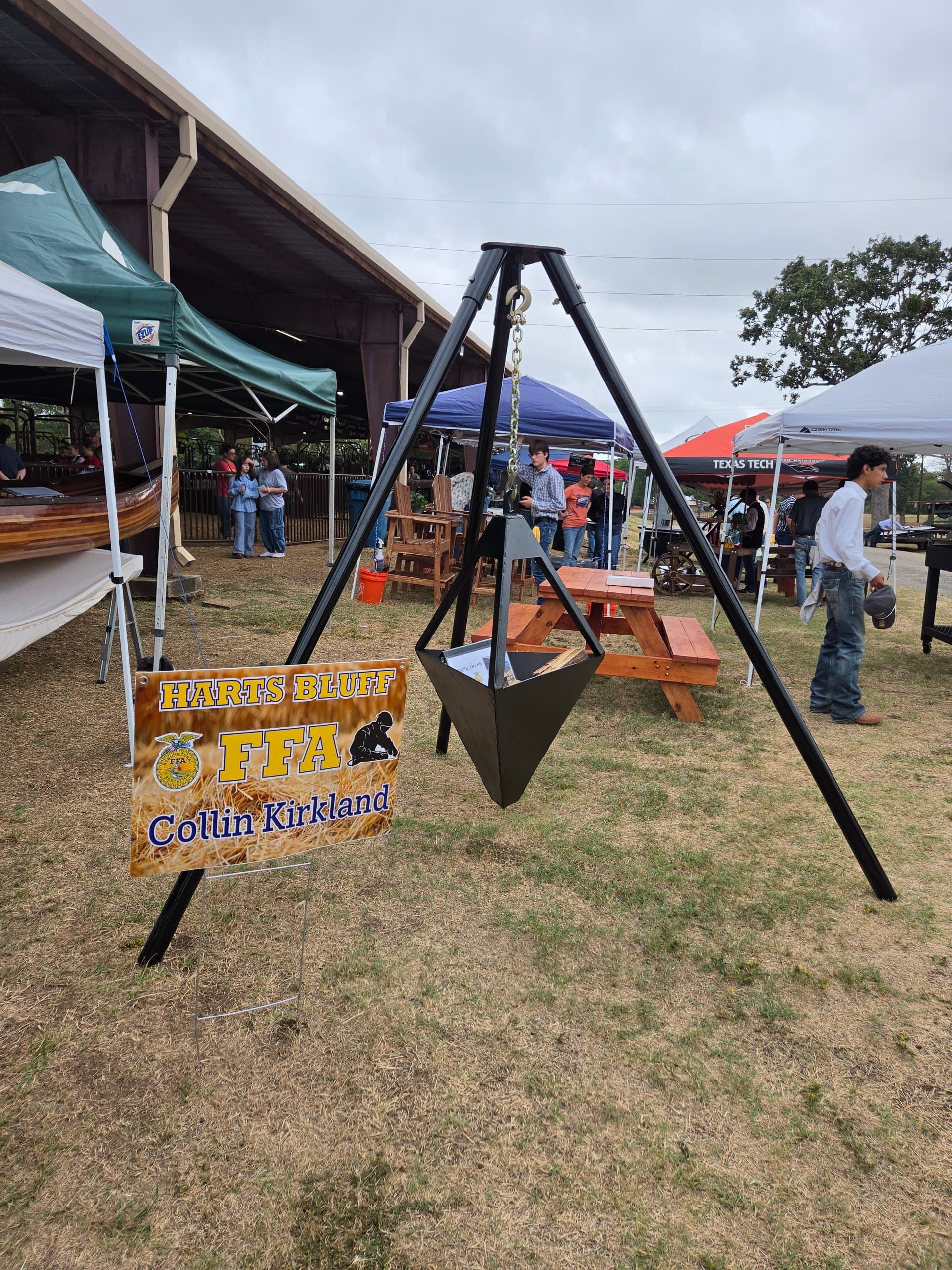 Hanging Tripod Firepit - 1